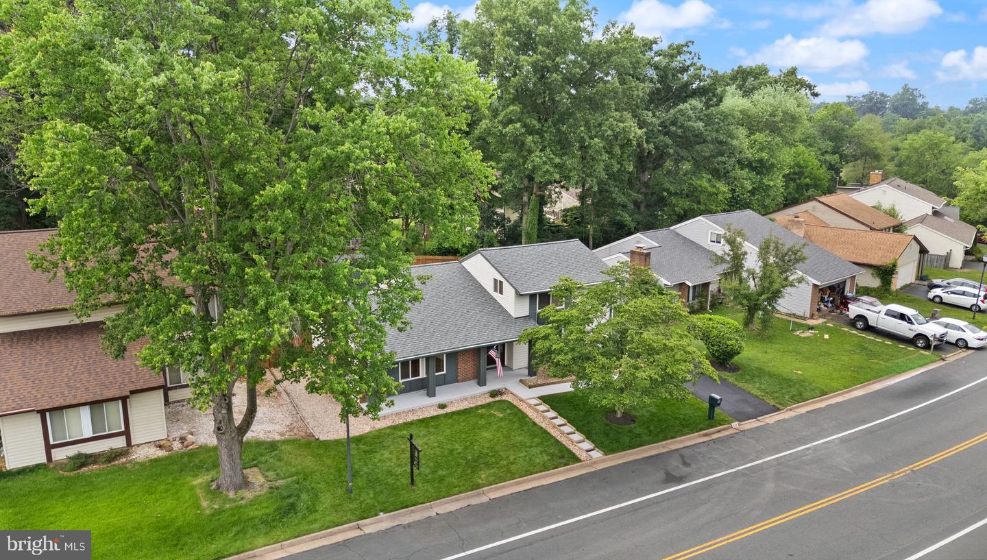515 SUGARLAND RUN DR, STERLING, Virginia 20164, 4 Bedrooms Bedrooms, ,2 BathroomsBathrooms,Residential,For sale,515 SUGARLAND RUN DR,VALO2097566 MLS # VALO2097566