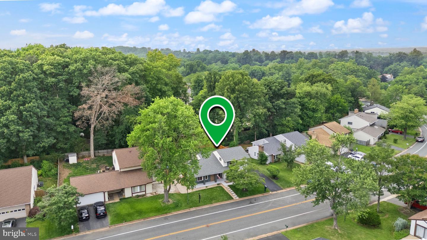 515 SUGARLAND RUN DR, STERLING, Virginia 20164, 4 Bedrooms Bedrooms, ,2 BathroomsBathrooms,Residential,For sale,515 SUGARLAND RUN DR,VALO2097566 MLS # VALO2097566