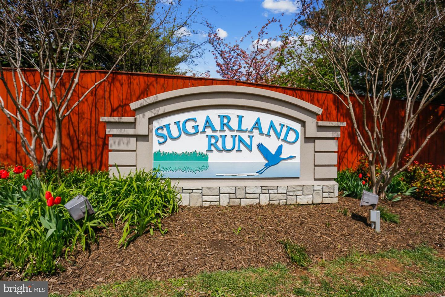 515 SUGARLAND RUN DR, STERLING, Virginia 20164, 4 Bedrooms Bedrooms, ,2 BathroomsBathrooms,Residential,For sale,515 SUGARLAND RUN DR,VALO2097566 MLS # VALO2097566