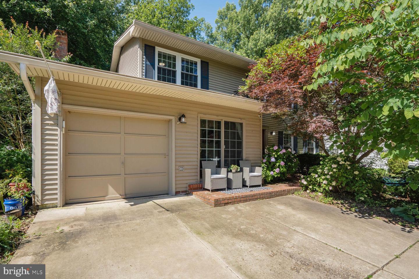 10911 CARTERS OAK WAY, BURKE, Virginia 22015, 5 Bedrooms Bedrooms, ,3 BathroomsBathrooms,Residential,For sale,10911 CARTERS OAK WAY,VAFX2244394 MLS # VAFX2244394
