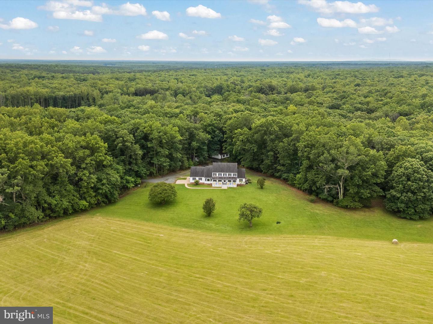 13124 S RIVER RD, SUMERDUCK, Virginia 22742, 4 Bedrooms Bedrooms, ,3 BathroomsBathrooms,Residential,For sale,13124 S RIVER RD,VAFQ2016878 MLS # VAFQ2016878