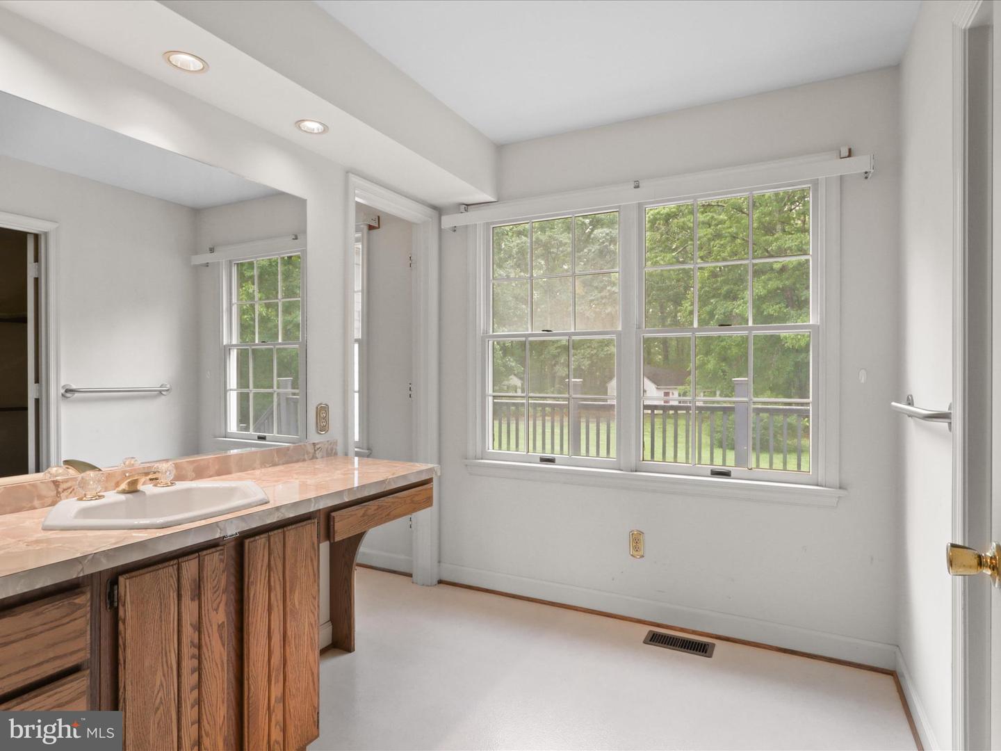 13124 S RIVER RD, SUMERDUCK, Virginia 22742, 4 Bedrooms Bedrooms, ,3 BathroomsBathrooms,Residential,For sale,13124 S RIVER RD,VAFQ2016878 MLS # VAFQ2016878