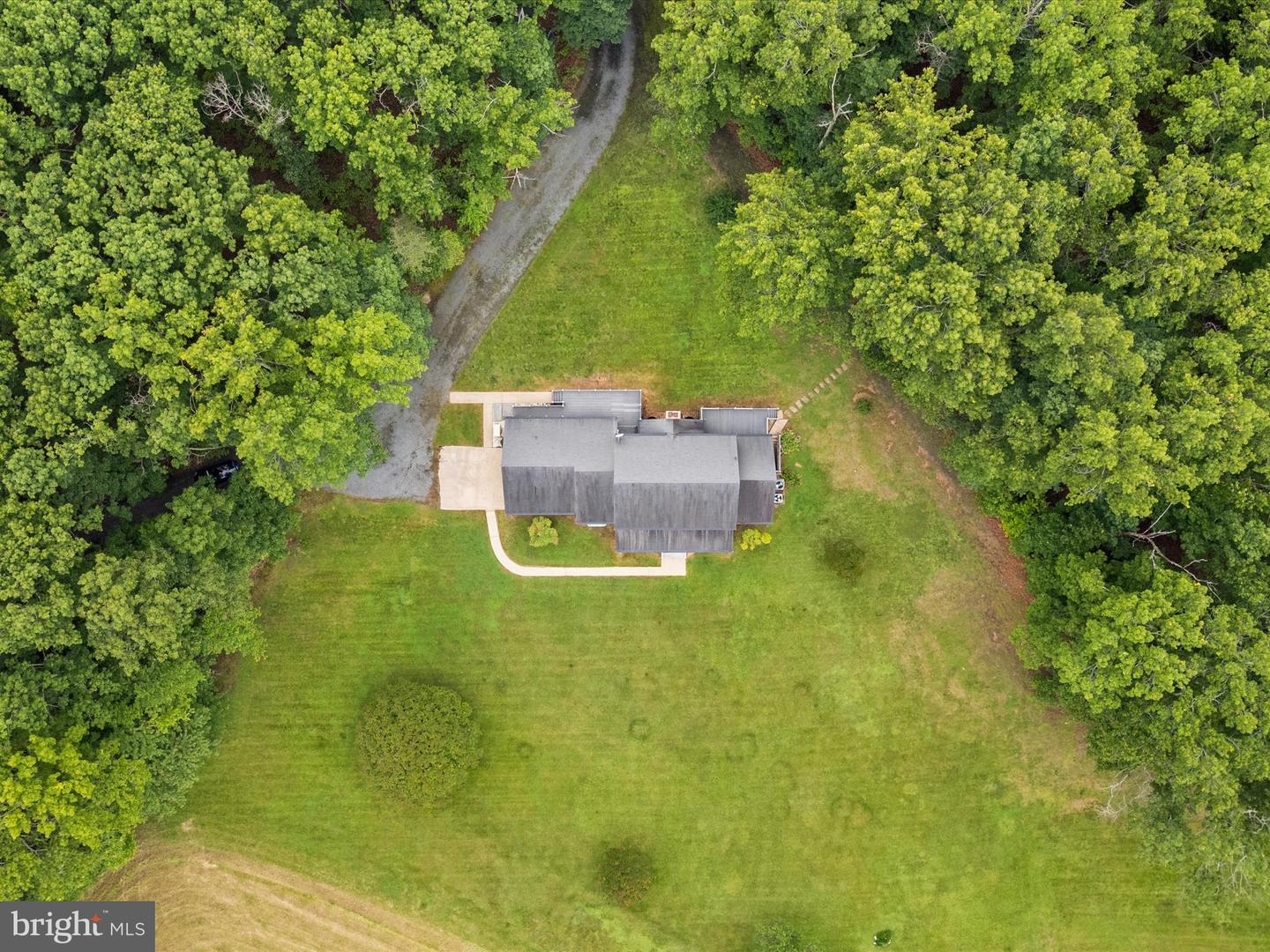 13124 S RIVER RD, SUMERDUCK, Virginia 22742, 4 Bedrooms Bedrooms, ,3 BathroomsBathrooms,Residential,For sale,13124 S RIVER RD,VAFQ2016878 MLS # VAFQ2016878