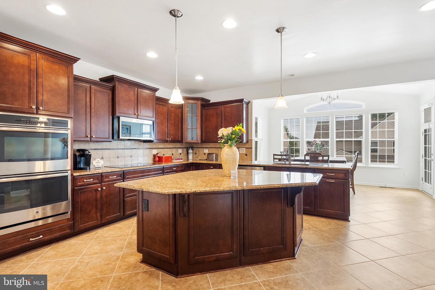15187 ADDISON LN, WOODBRIDGE, Virginia 22193, 6 Bedrooms Bedrooms, ,3 BathroomsBathrooms,Residential,For sale,15187 ADDISON LN,VAPW2096164 MLS # VAPW2096164