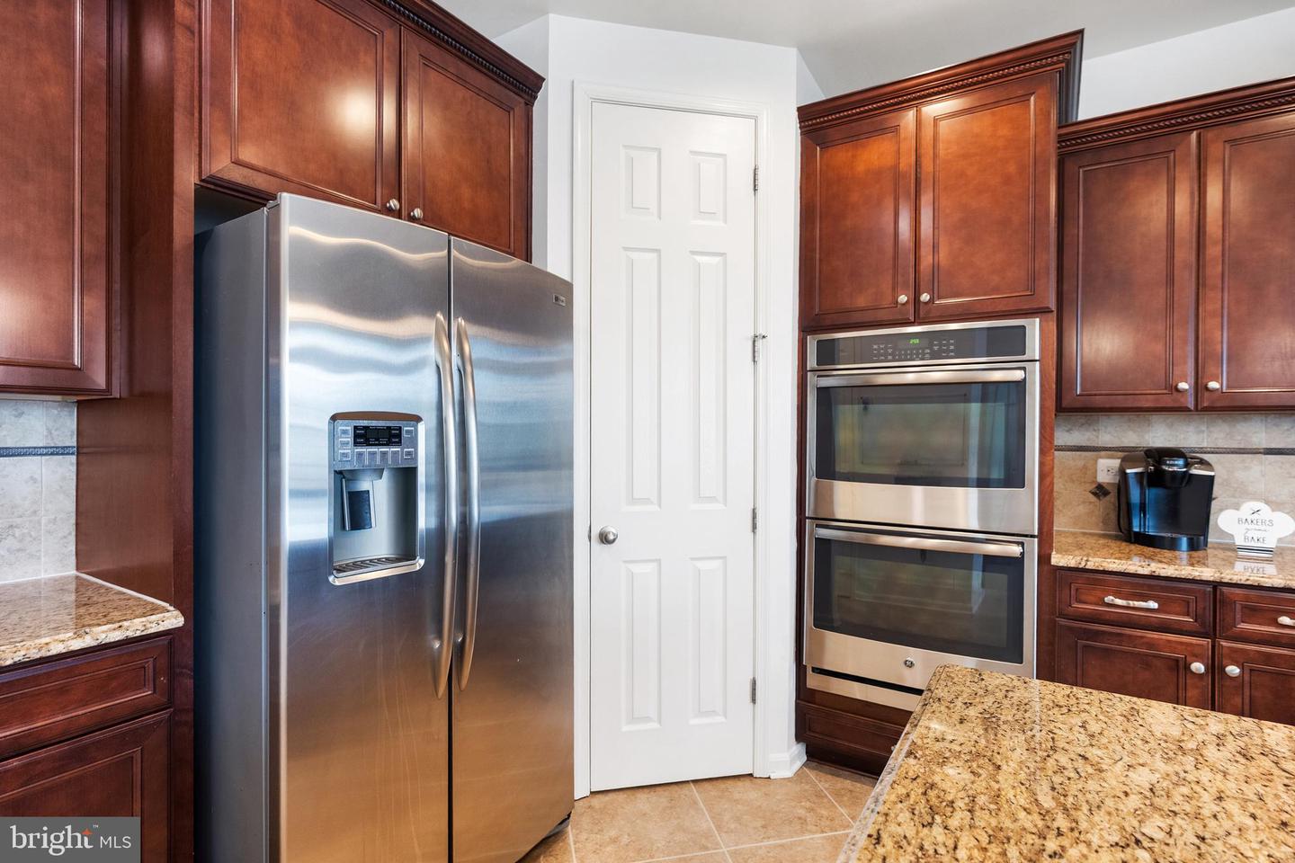 15187 ADDISON LN, WOODBRIDGE, Virginia 22193, 6 Bedrooms Bedrooms, ,3 BathroomsBathrooms,Residential,For sale,15187 ADDISON LN,VAPW2096164 MLS # VAPW2096164