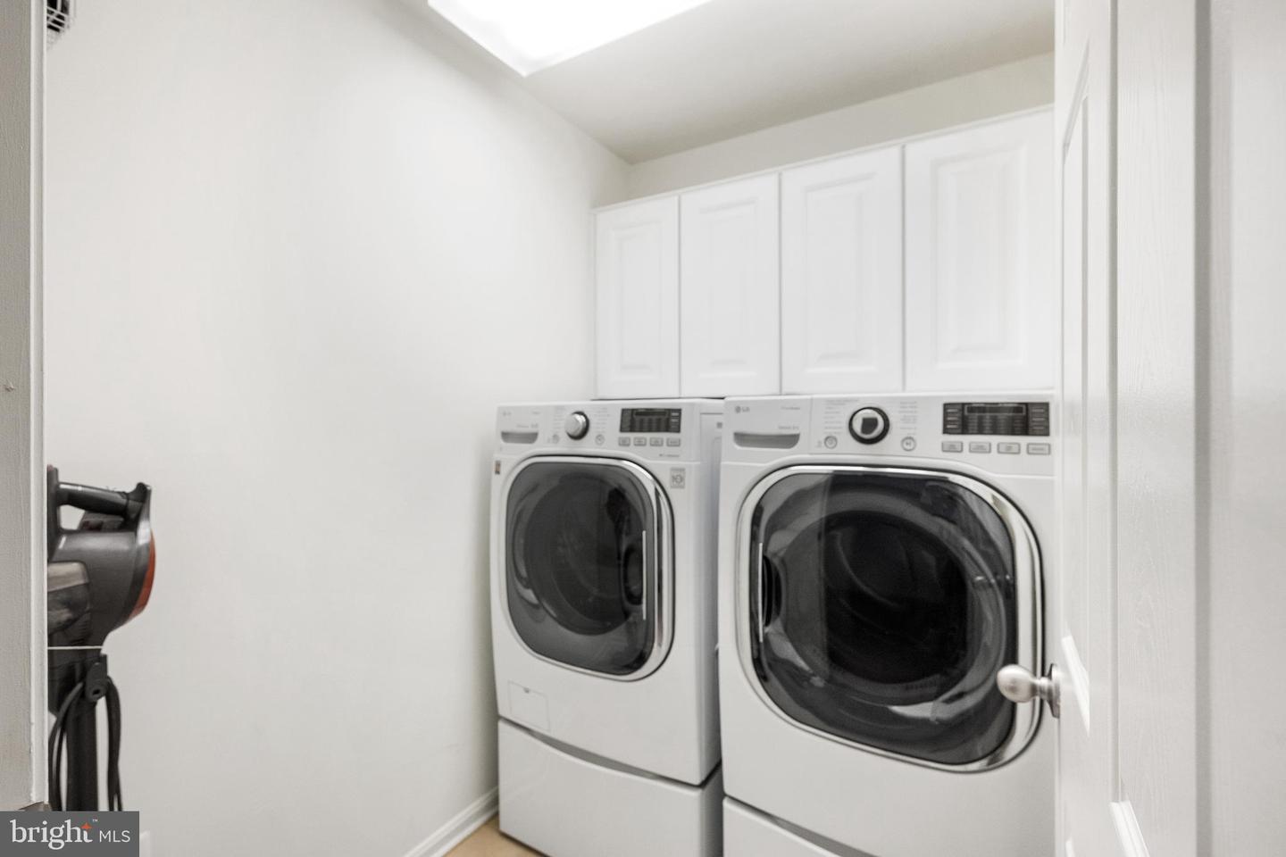 15187 ADDISON LN, WOODBRIDGE, Virginia 22193, 6 Bedrooms Bedrooms, ,3 BathroomsBathrooms,Residential,For sale,15187 ADDISON LN,VAPW2096164 MLS # VAPW2096164