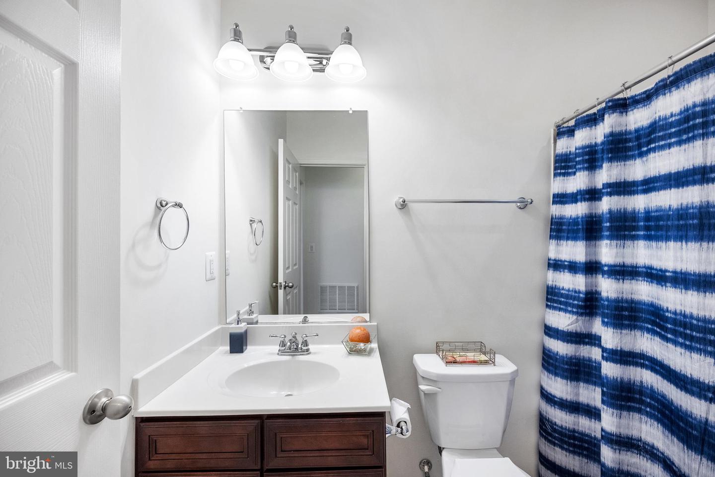 15187 ADDISON LN, WOODBRIDGE, Virginia 22193, 6 Bedrooms Bedrooms, ,3 BathroomsBathrooms,Residential,For sale,15187 ADDISON LN,VAPW2096164 MLS # VAPW2096164