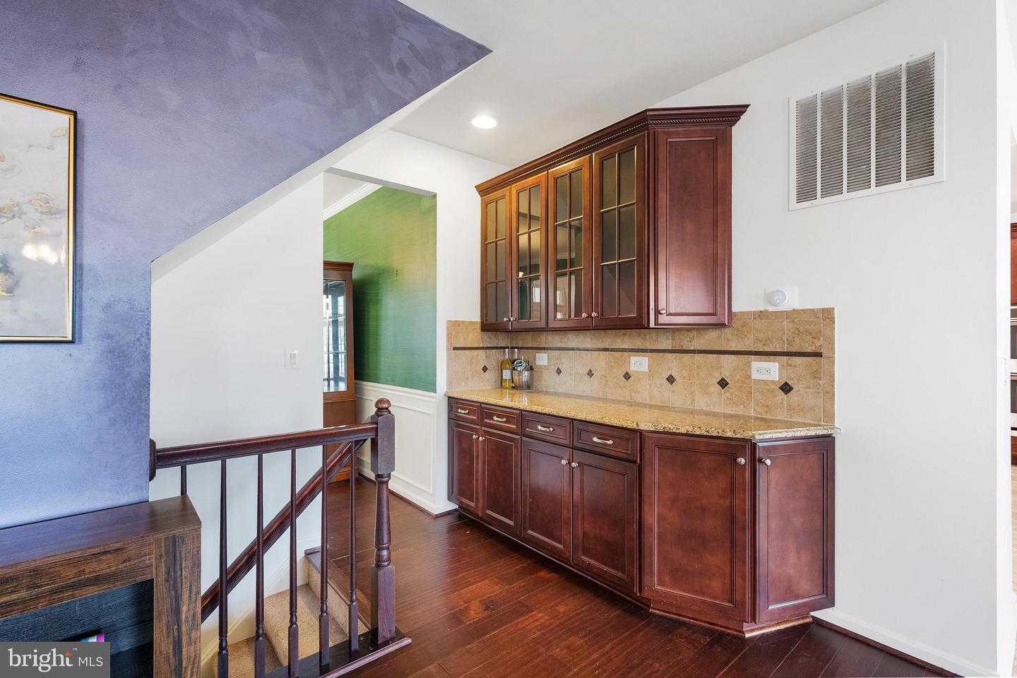 15187 ADDISON LN, WOODBRIDGE, Virginia 22193, 6 Bedrooms Bedrooms, ,3 BathroomsBathrooms,Residential,For sale,15187 ADDISON LN,VAPW2096164 MLS # VAPW2096164
