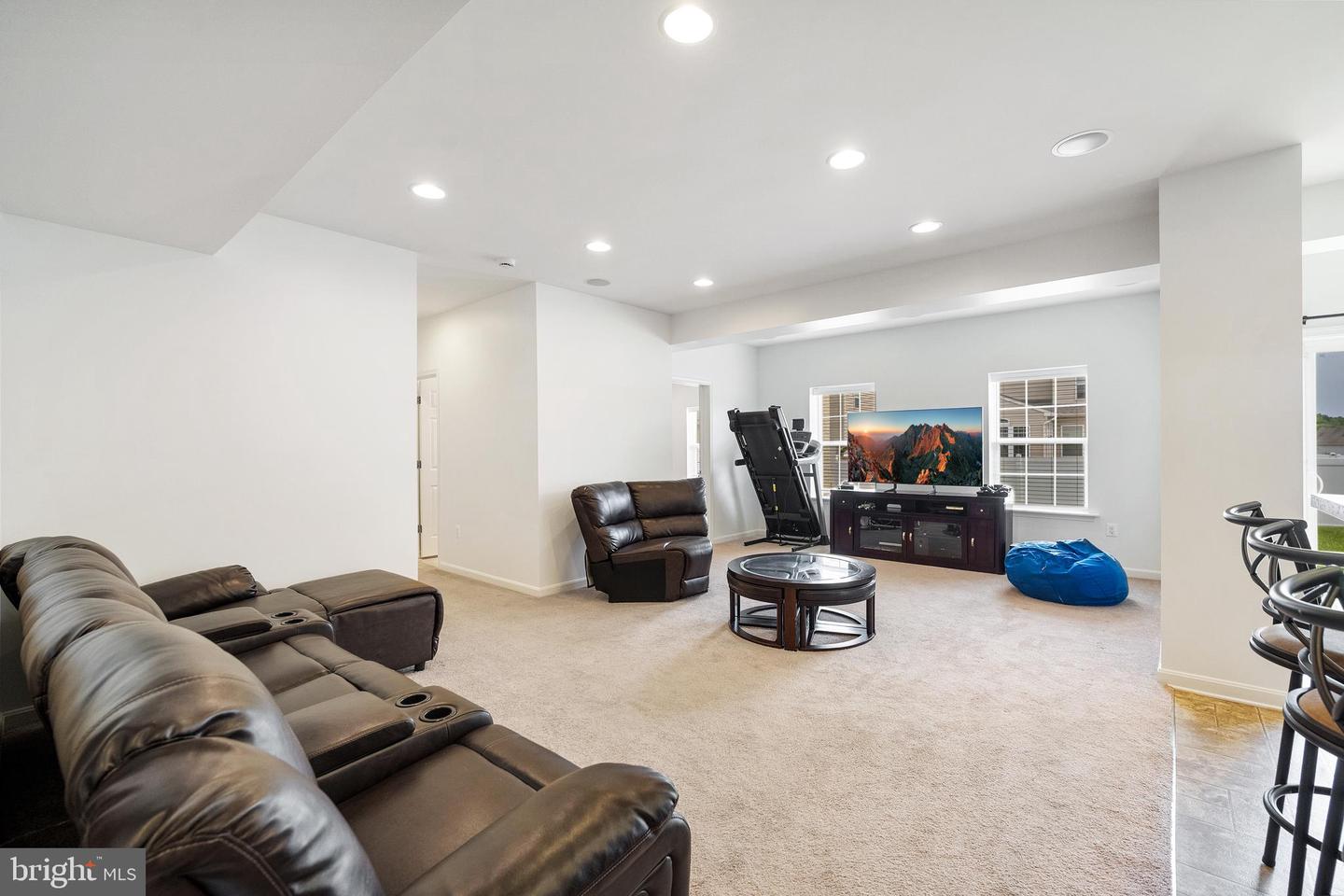 15187 ADDISON LN, WOODBRIDGE, Virginia 22193, 6 Bedrooms Bedrooms, ,3 BathroomsBathrooms,Residential,For sale,15187 ADDISON LN,VAPW2096164 MLS # VAPW2096164