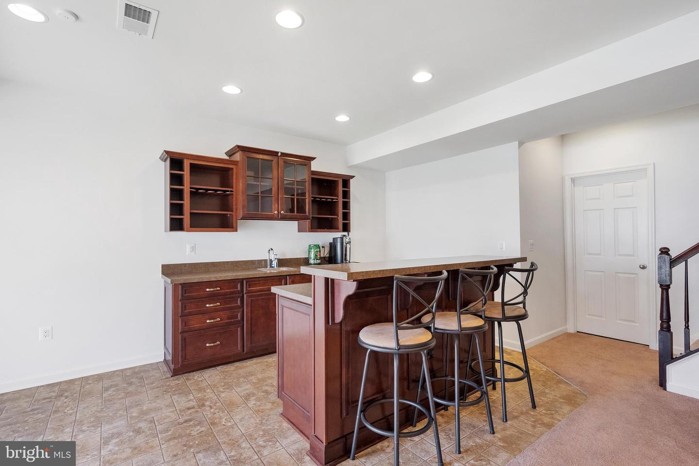15187 ADDISON LN, WOODBRIDGE, Virginia 22193, 6 Bedrooms Bedrooms, ,3 BathroomsBathrooms,Residential,For sale,15187 ADDISON LN,VAPW2096164 MLS # VAPW2096164