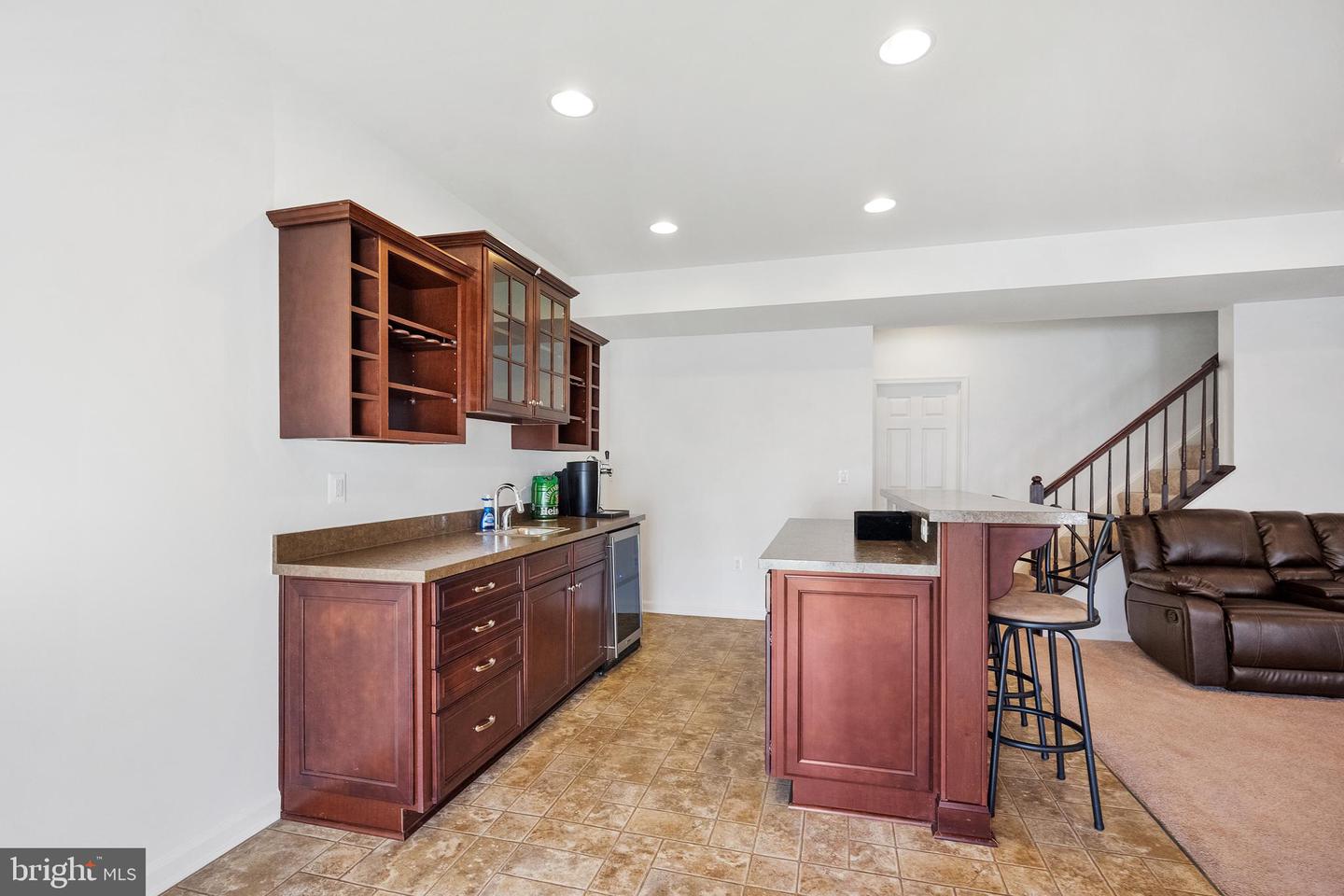 15187 ADDISON LN, WOODBRIDGE, Virginia 22193, 6 Bedrooms Bedrooms, ,3 BathroomsBathrooms,Residential,For sale,15187 ADDISON LN,VAPW2096164 MLS # VAPW2096164