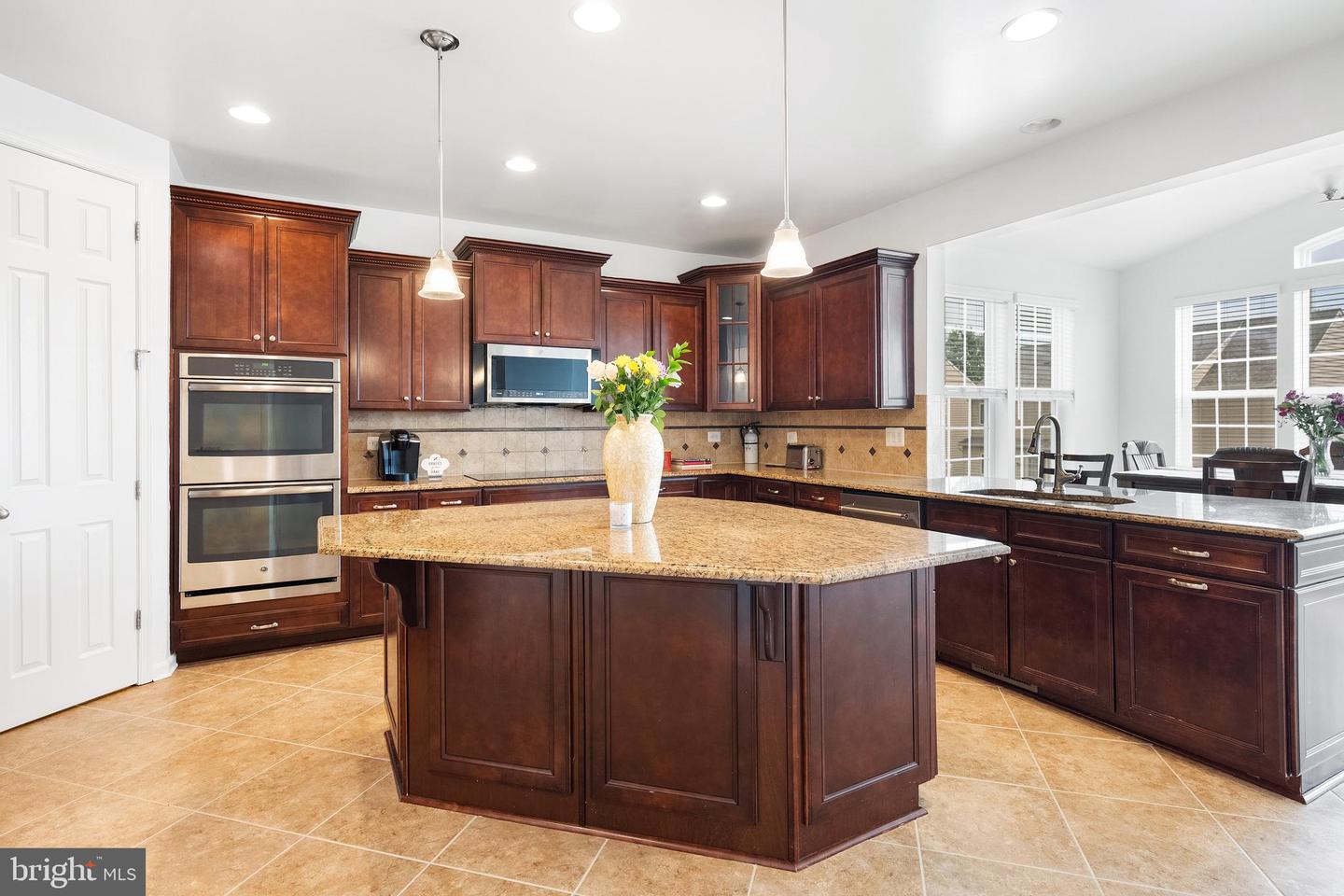 15187 ADDISON LN, WOODBRIDGE, Virginia 22193, 6 Bedrooms Bedrooms, ,3 BathroomsBathrooms,Residential,For sale,15187 ADDISON LN,VAPW2096164 MLS # VAPW2096164