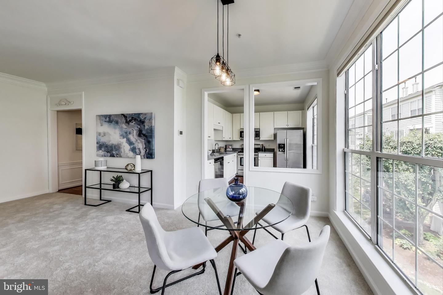 1725 BRADDOCK PL #304, ALEXANDRIA, Virginia 22302, 2 Bedrooms Bedrooms, ,2 BathroomsBathrooms,Residential,For sale,1725 BRADDOCK PL #304,VAAX2046182 MLS # VAAX2046182
