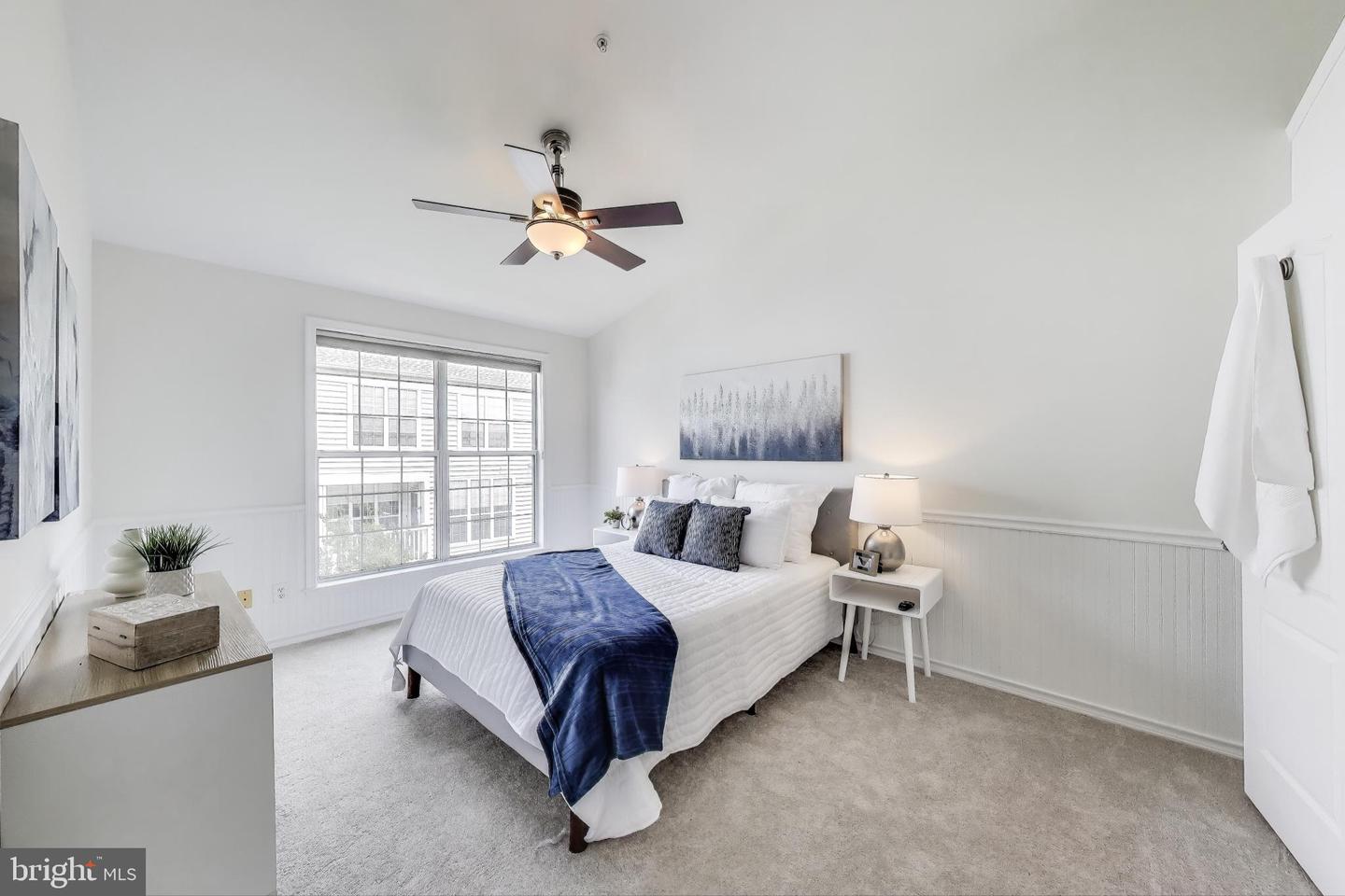 1725 BRADDOCK PL #304, ALEXANDRIA, Virginia 22302, 2 Bedrooms Bedrooms, ,2 BathroomsBathrooms,Residential,For sale,1725 BRADDOCK PL #304,VAAX2046182 MLS # VAAX2046182