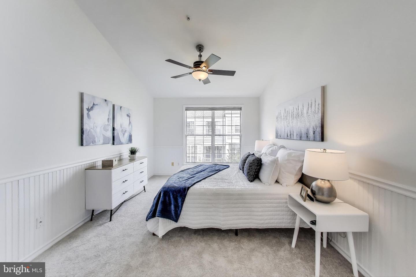 1725 BRADDOCK PL #304, ALEXANDRIA, Virginia 22302, 2 Bedrooms Bedrooms, ,2 BathroomsBathrooms,Residential,For sale,1725 BRADDOCK PL #304,VAAX2046182 MLS # VAAX2046182