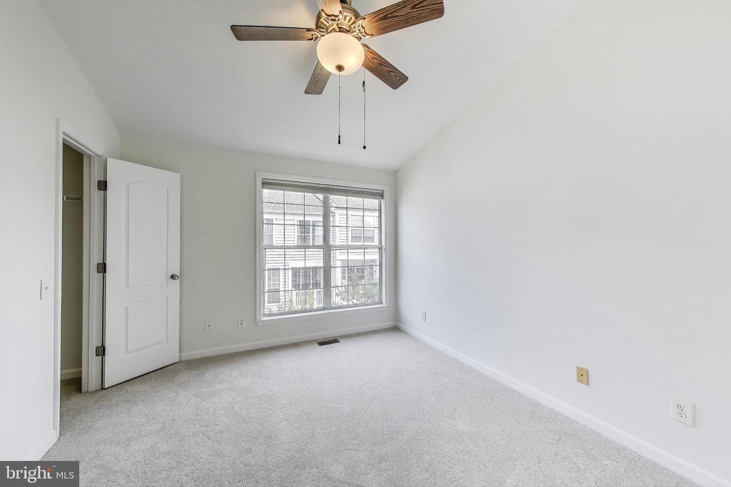 1725 BRADDOCK PL #304, ALEXANDRIA, Virginia 22302, 2 Bedrooms Bedrooms, ,2 BathroomsBathrooms,Residential,For sale,1725 BRADDOCK PL #304,VAAX2046182 MLS # VAAX2046182