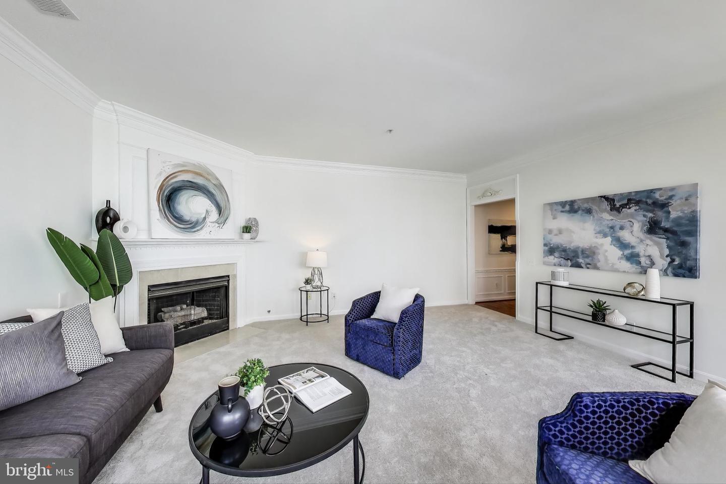 1725 BRADDOCK PL #304, ALEXANDRIA, Virginia 22302, 2 Bedrooms Bedrooms, ,2 BathroomsBathrooms,Residential,For sale,1725 BRADDOCK PL #304,VAAX2046182 MLS # VAAX2046182