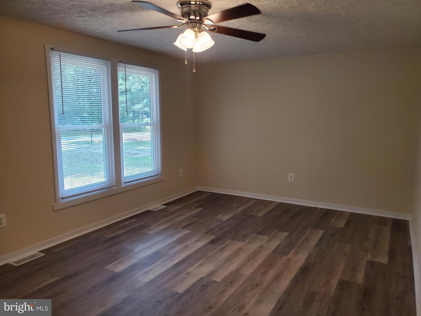 416 POCAHONTAS DR, RUTHER GLEN, Virginia 22546, 3 Bedrooms Bedrooms, ,2 BathroomsBathrooms,Residential,For sale,416 POCAHONTAS DR,VACV2008256 MLS # VACV2008256
