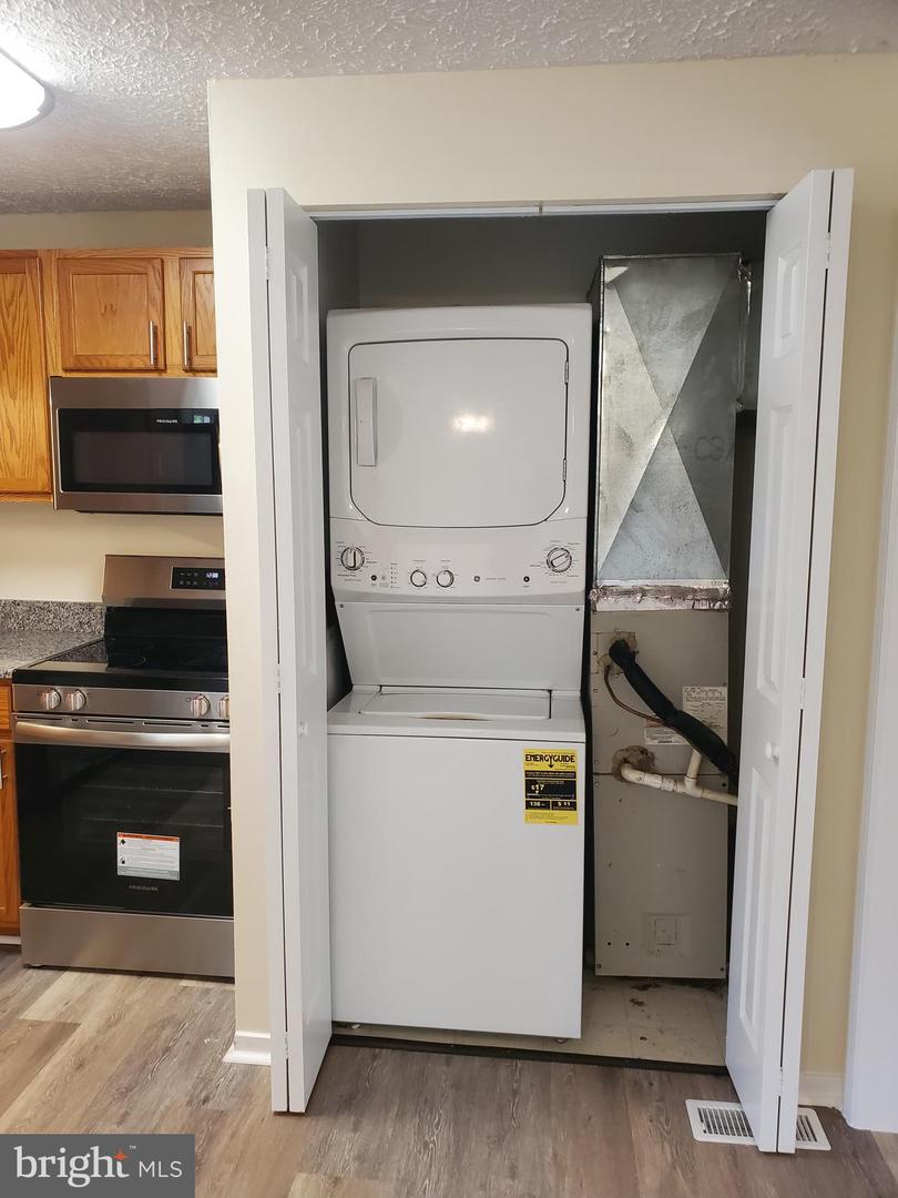 416 POCAHONTAS DR, RUTHER GLEN, Virginia 22546, 3 Bedrooms Bedrooms, ,2 BathroomsBathrooms,Residential,For sale,416 POCAHONTAS DR,VACV2008256 MLS # VACV2008256