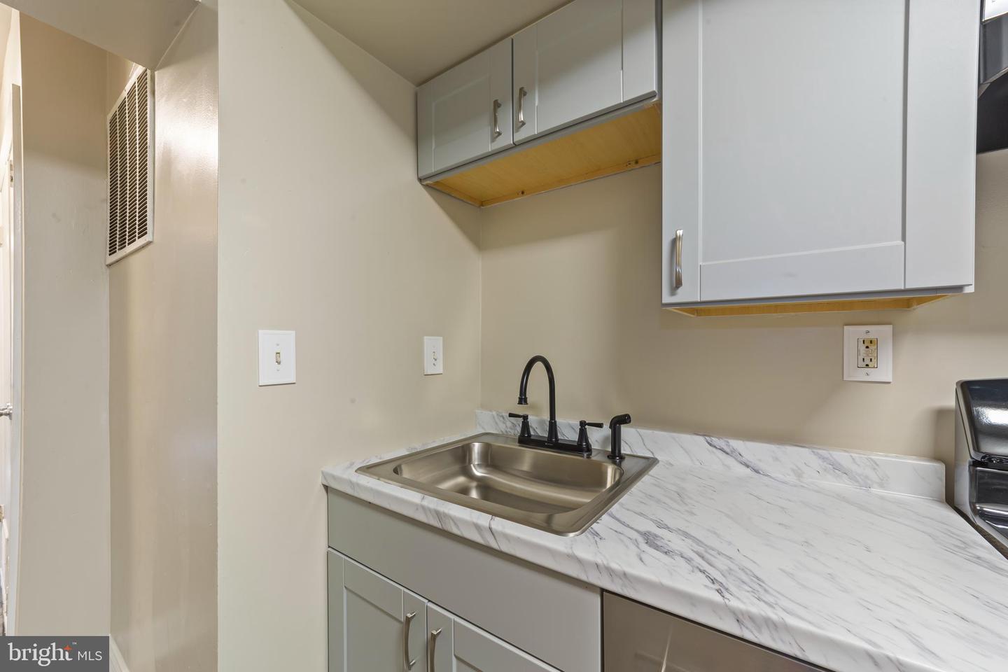 121 GALVESTON PL SW #2, WASHINGTON, District Of Columbia 20032, 2 Bedrooms Bedrooms, ,1 BathroomBathrooms,Residential,For sale,121 GALVESTON PL SW #2,DCDC2204704 MLS # DCDC2204704