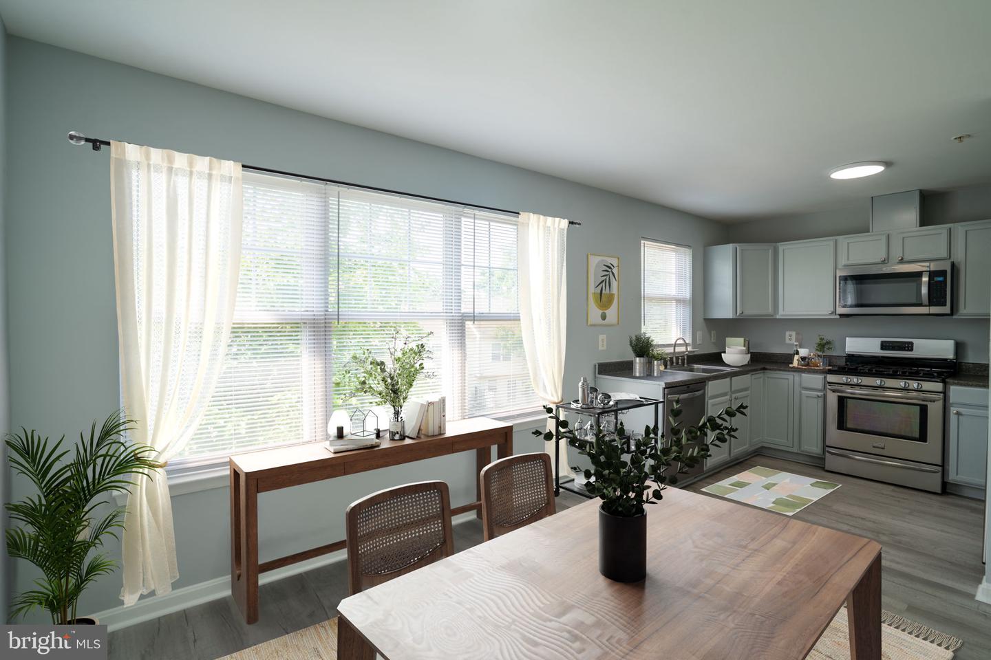 902 BLAKNEY LN SE, WASHINGTON, District Of Columbia 20032, 3 Bedrooms Bedrooms, ,2 BathroomsBathrooms,Residential,For sale,902 BLAKNEY LN SE,DCDC2204880 MLS # DCDC2204880