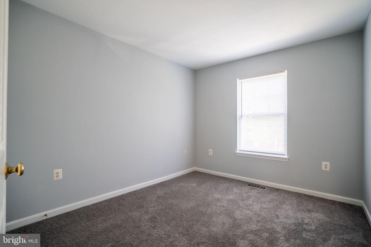 902 BLAKNEY LN SE, WASHINGTON, District Of Columbia 20032, 3 Bedrooms Bedrooms, ,2 BathroomsBathrooms,Residential,For sale,902 BLAKNEY LN SE,DCDC2204880 MLS # DCDC2204880