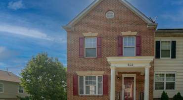 902 BLAKNEY LN SE, WASHINGTON, District Of Columbia 20032, 3 Bedrooms Bedrooms, ,2 BathroomsBathrooms,Residential,For sale,902 BLAKNEY LN SE,DCDC2204880 MLS # DCDC2204880
