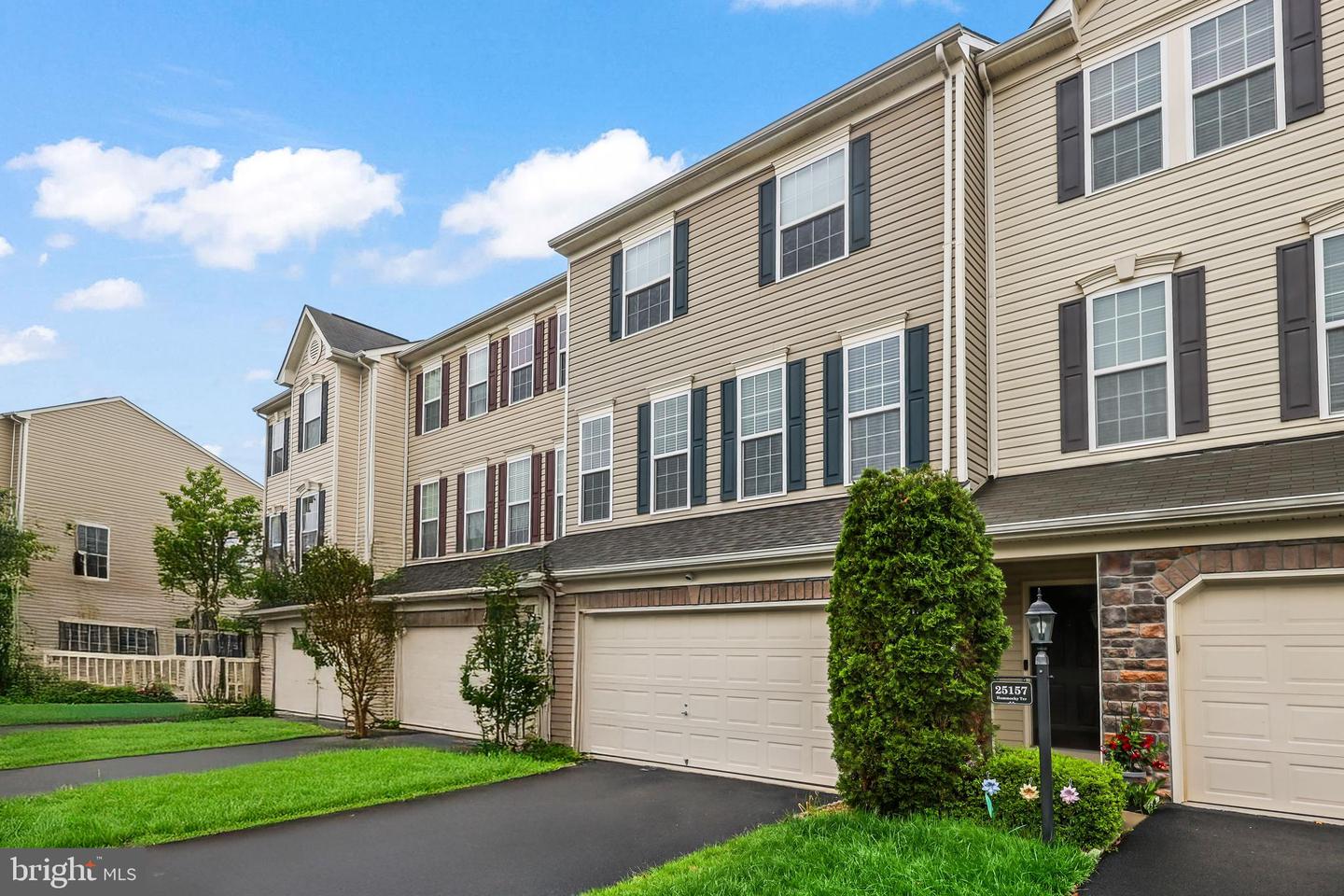 25159 HUMMOCKY TER, ALDIE, Virginia 20105, 4 Bedrooms Bedrooms, ,3 BathroomsBathrooms,Residential,For sale,25159 HUMMOCKY TER,VALO2099214 MLS # VALO2099214