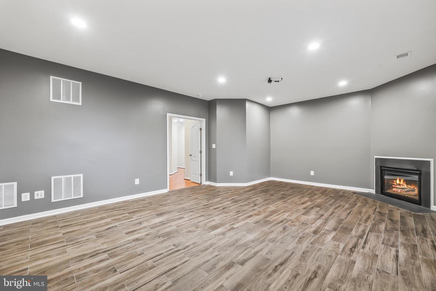 25159 HUMMOCKY TER, ALDIE, Virginia 20105, 4 Bedrooms Bedrooms, ,3 BathroomsBathrooms,Residential,For sale,25159 HUMMOCKY TER,VALO2099214 MLS # VALO2099214