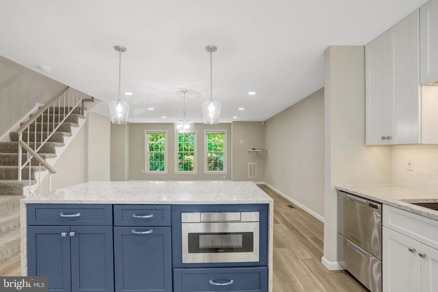 7457 HATHERLEIGH CT, ALEXANDRIA, Virginia 22315, 2 Bedrooms Bedrooms, ,3 BathroomsBathrooms,Residential,For sale,7457 HATHERLEIGH CT,VAFX2246810 MLS # VAFX2246810