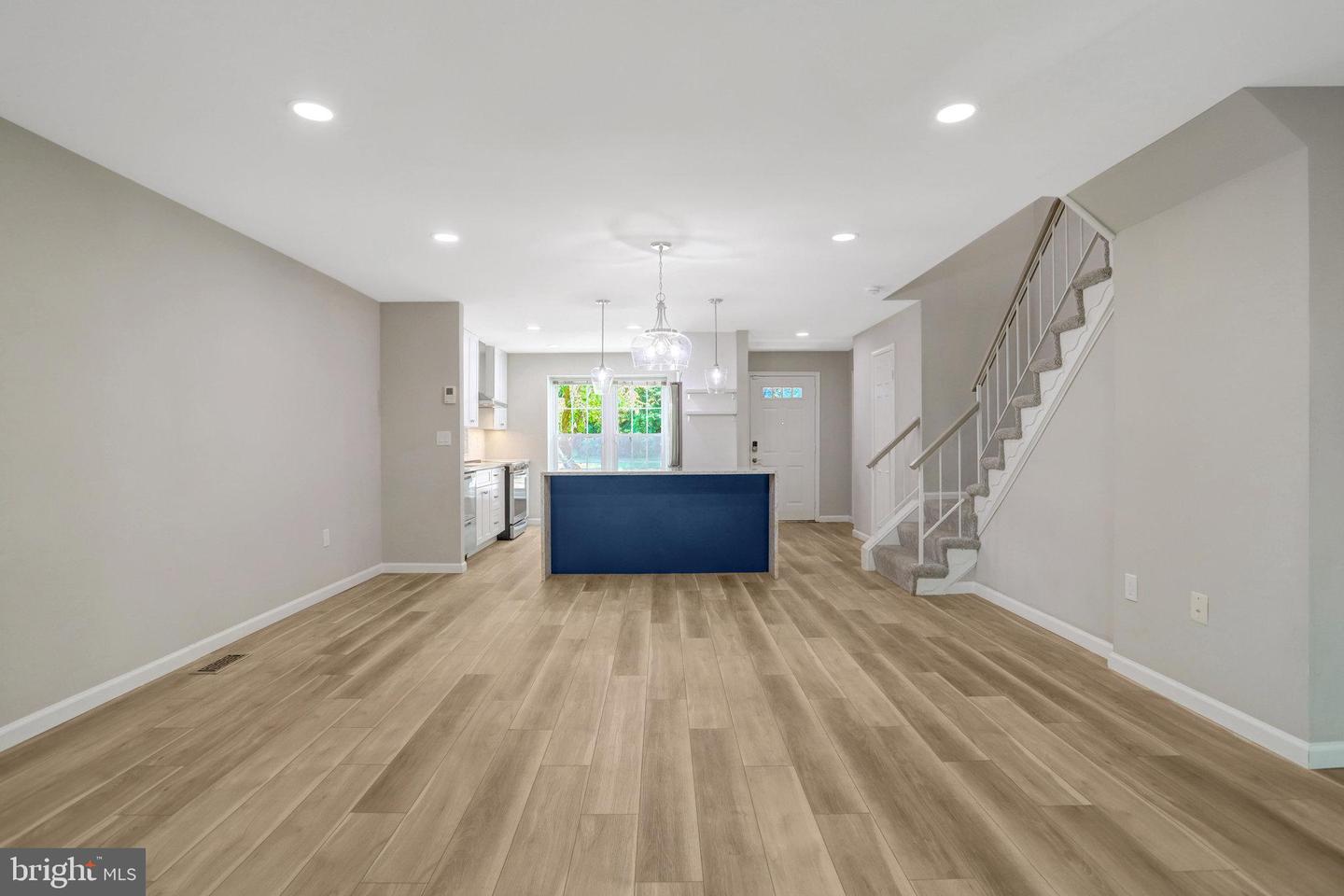 7457 HATHERLEIGH CT, ALEXANDRIA, Virginia 22315, 2 Bedrooms Bedrooms, ,3 BathroomsBathrooms,Residential,For sale,7457 HATHERLEIGH CT,VAFX2246810 MLS # VAFX2246810
