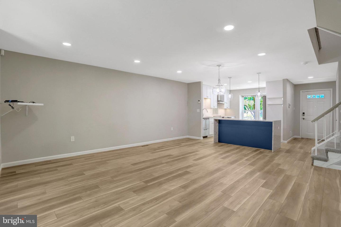 7457 HATHERLEIGH CT, ALEXANDRIA, Virginia 22315, 2 Bedrooms Bedrooms, ,3 BathroomsBathrooms,Residential,For sale,7457 HATHERLEIGH CT,VAFX2246810 MLS # VAFX2246810