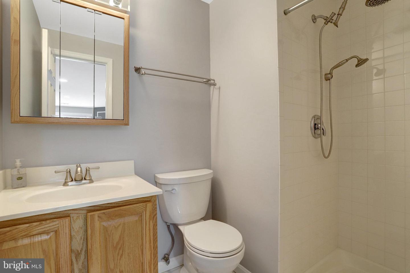 7457 HATHERLEIGH CT, ALEXANDRIA, Virginia 22315, 2 Bedrooms Bedrooms, ,3 BathroomsBathrooms,Residential,For sale,7457 HATHERLEIGH CT,VAFX2246810 MLS # VAFX2246810