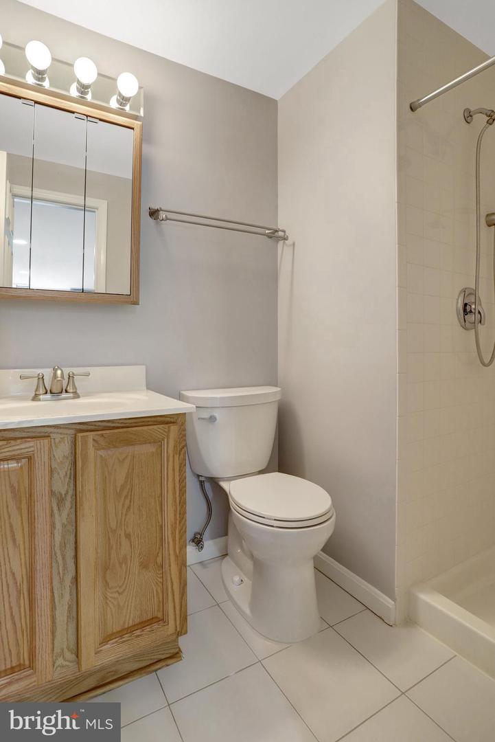 7457 HATHERLEIGH CT, ALEXANDRIA, Virginia 22315, 2 Bedrooms Bedrooms, ,3 BathroomsBathrooms,Residential,For sale,7457 HATHERLEIGH CT,VAFX2246810 MLS # VAFX2246810