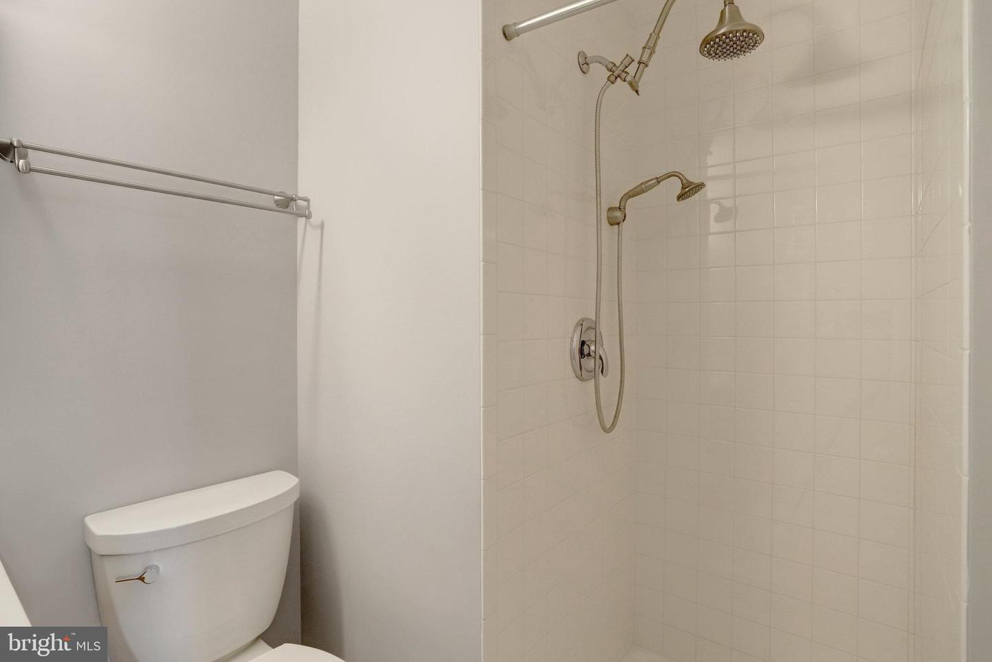 7457 HATHERLEIGH CT, ALEXANDRIA, Virginia 22315, 2 Bedrooms Bedrooms, ,3 BathroomsBathrooms,Residential,For sale,7457 HATHERLEIGH CT,VAFX2246810 MLS # VAFX2246810