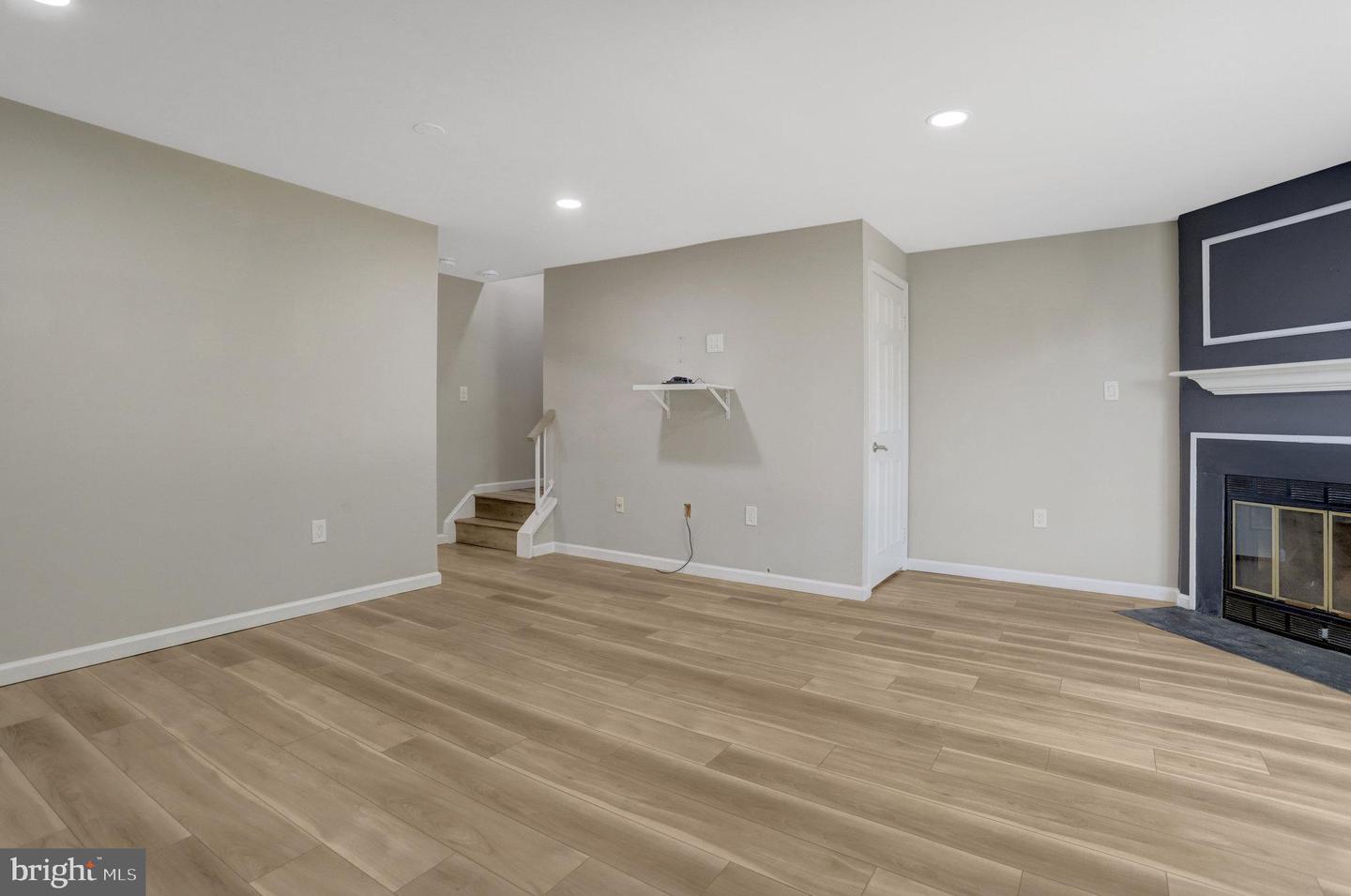7457 HATHERLEIGH CT, ALEXANDRIA, Virginia 22315, 2 Bedrooms Bedrooms, ,3 BathroomsBathrooms,Residential,For sale,7457 HATHERLEIGH CT,VAFX2246810 MLS # VAFX2246810