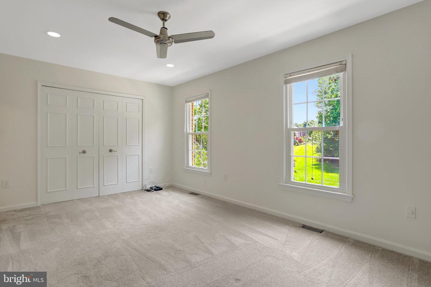 7457 HATHERLEIGH CT, ALEXANDRIA, Virginia 22315, 2 Bedrooms Bedrooms, ,3 BathroomsBathrooms,Residential,For sale,7457 HATHERLEIGH CT,VAFX2246810 MLS # VAFX2246810