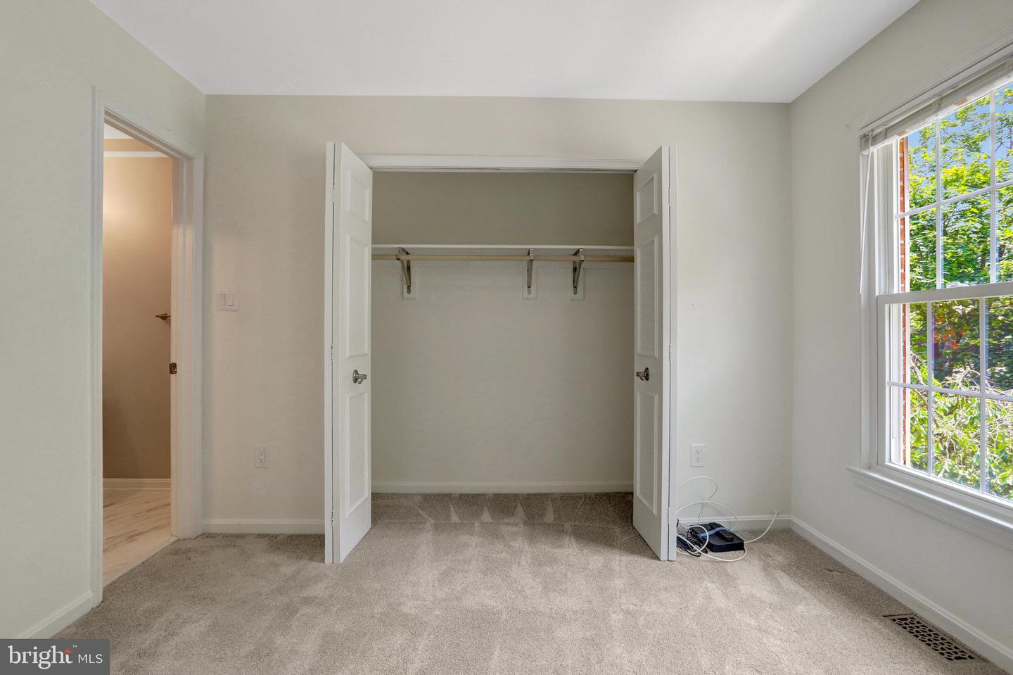 7457 HATHERLEIGH CT, ALEXANDRIA, Virginia 22315, 2 Bedrooms Bedrooms, ,3 BathroomsBathrooms,Residential,For sale,7457 HATHERLEIGH CT,VAFX2246810 MLS # VAFX2246810