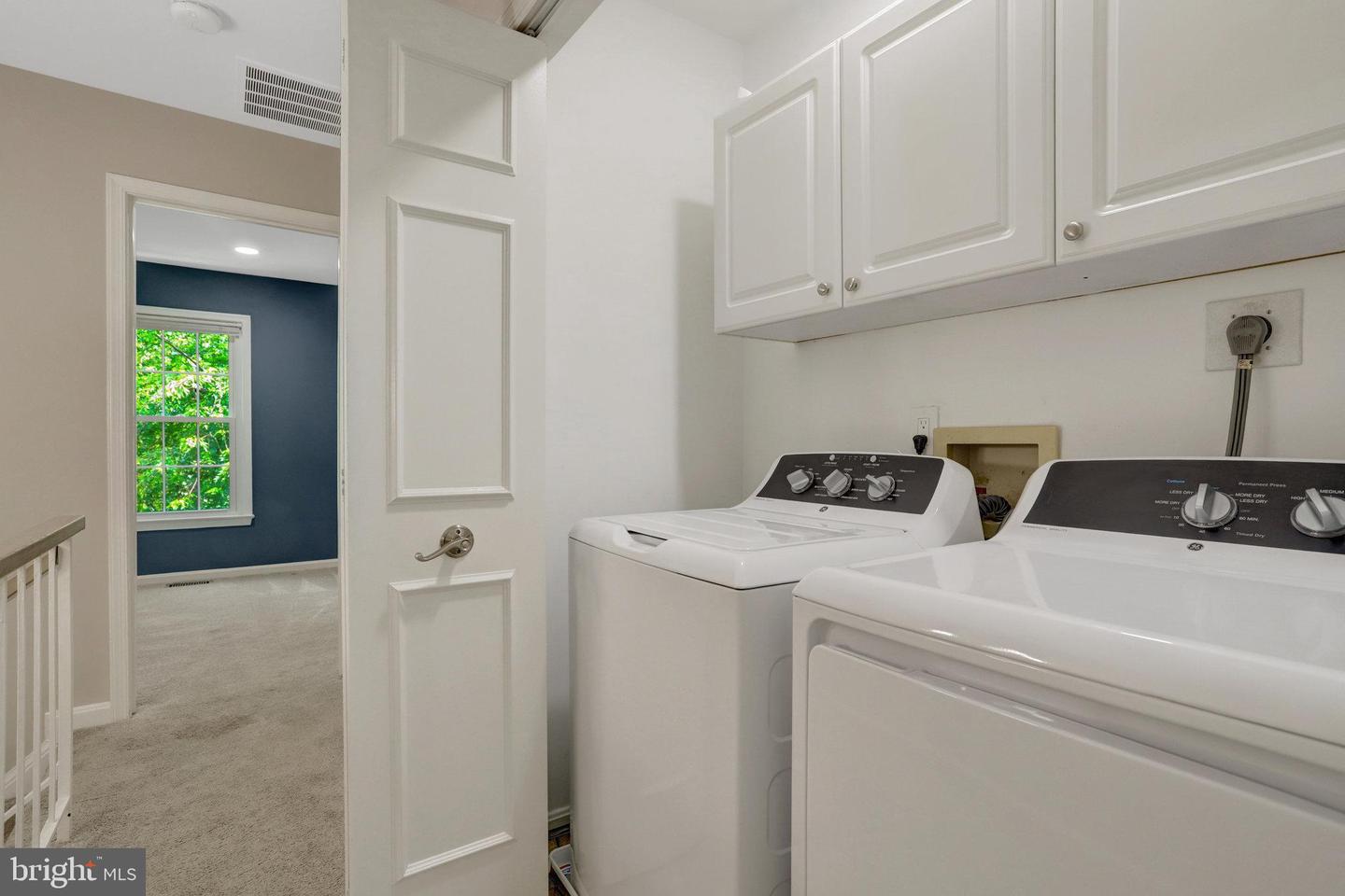 7457 HATHERLEIGH CT, ALEXANDRIA, Virginia 22315, 2 Bedrooms Bedrooms, ,3 BathroomsBathrooms,Residential,For sale,7457 HATHERLEIGH CT,VAFX2246810 MLS # VAFX2246810