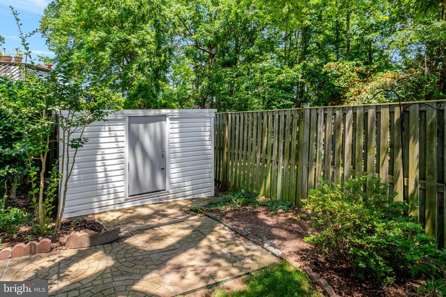 7457 HATHERLEIGH CT, ALEXANDRIA, Virginia 22315, 2 Bedrooms Bedrooms, ,3 BathroomsBathrooms,Residential,For sale,7457 HATHERLEIGH CT,VAFX2246810 MLS # VAFX2246810