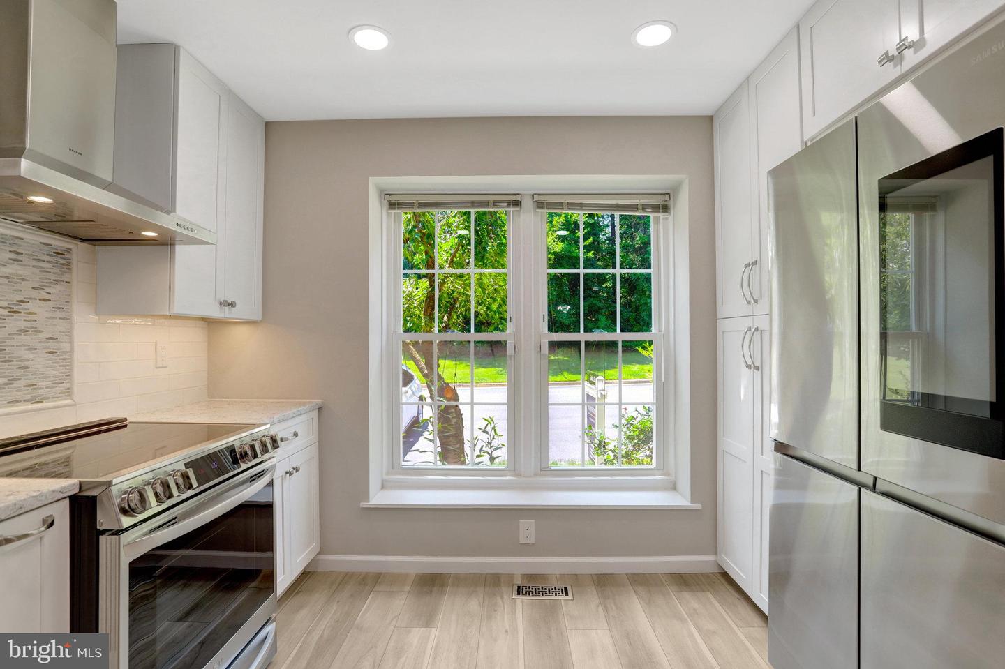 7457 HATHERLEIGH CT, ALEXANDRIA, Virginia 22315, 2 Bedrooms Bedrooms, ,3 BathroomsBathrooms,Residential,For sale,7457 HATHERLEIGH CT,VAFX2246810 MLS # VAFX2246810