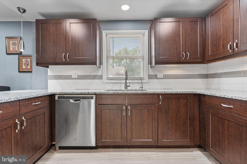 112 POLK DR, MANASSAS PARK, Virginia 20111, 6 Bedrooms Bedrooms, ,3 BathroomsBathrooms,Residential,For sale,112 POLK DR,VAMP2003110 MLS # VAMP2003110