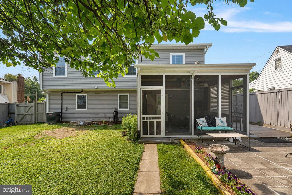 112 POLK DR, MANASSAS PARK, Virginia 20111, 6 Bedrooms Bedrooms, ,3 BathroomsBathrooms,Residential,For sale,112 POLK DR,VAMP2003110 MLS # VAMP2003110
