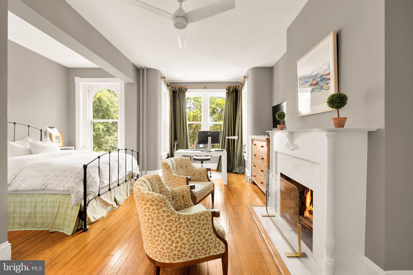 107 5TH ST SE, WASHINGTON, District Of Columbia 20003, 4 Bedrooms Bedrooms, ,2 BathroomsBathrooms,Residential,For sale,107 5TH ST SE,DCDC2205552 MLS # DCDC2205552