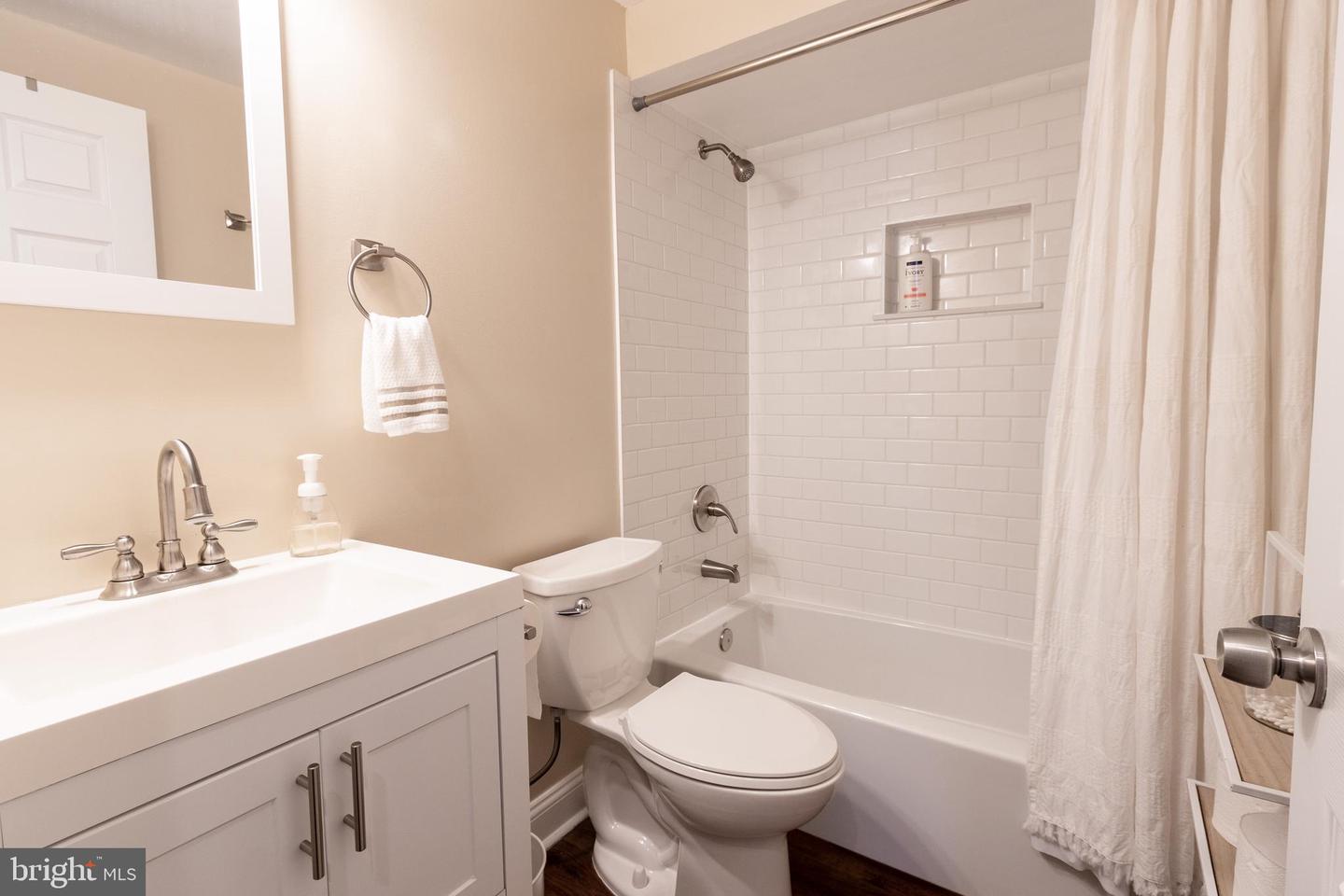 4328 ROLLING STONE WAY, ALEXANDRIA, Virginia 22306, 4 Bedrooms Bedrooms, ,3 BathroomsBathrooms,Residential,For sale,4328 ROLLING STONE WAY,VAFX2247330 MLS # VAFX2247330