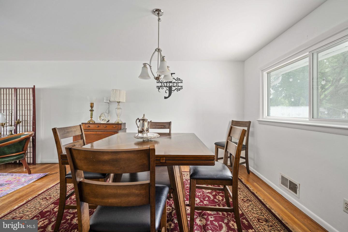 8827 CAMFIELD DR, ALEXANDRIA, Virginia 22308, 4 Bedrooms Bedrooms, ,3 BathroomsBathrooms,Residential,For sale,8827 CAMFIELD DR,VAFX2247450 MLS # VAFX2247450