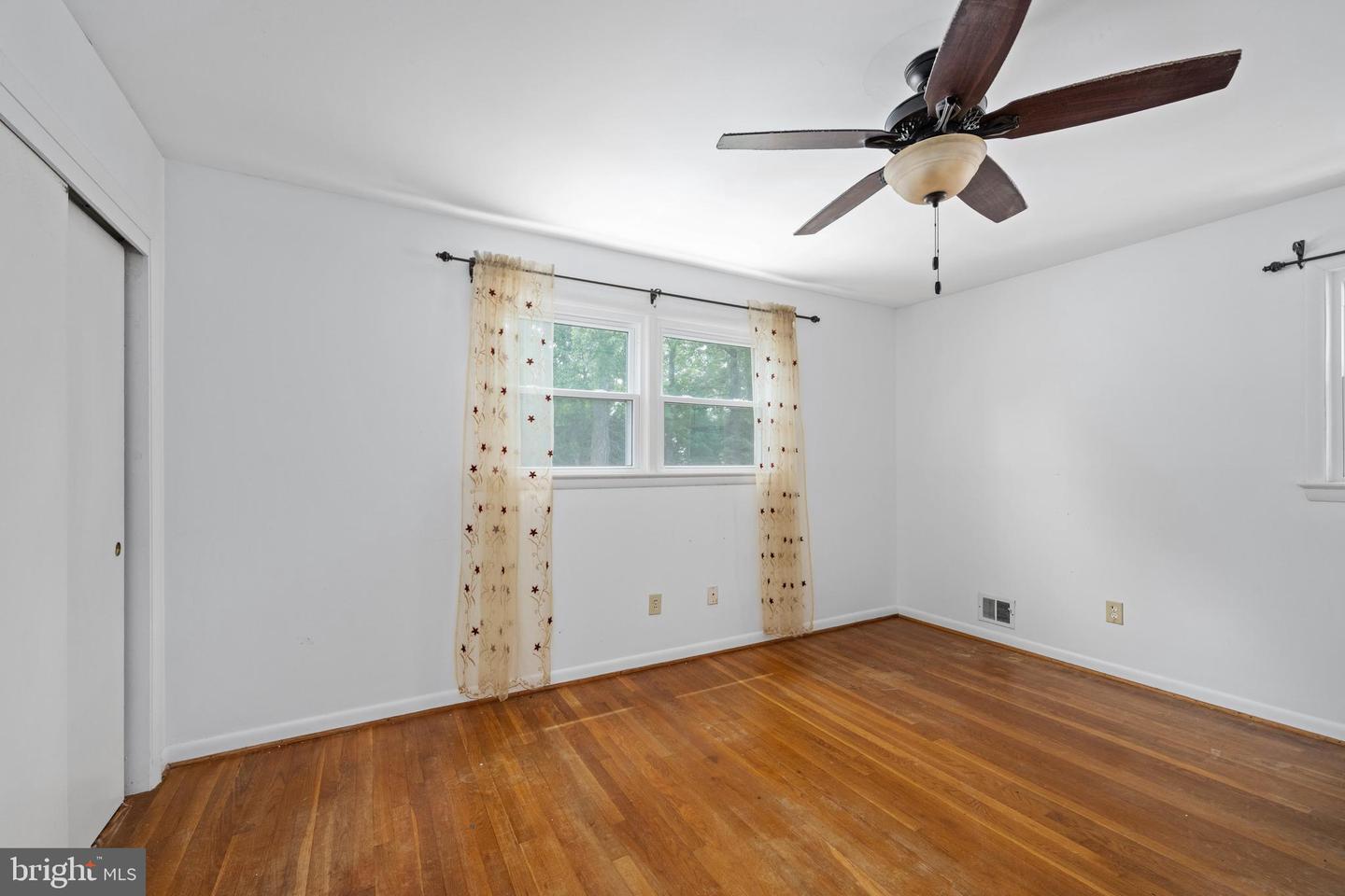 8827 CAMFIELD DR, ALEXANDRIA, Virginia 22308, 4 Bedrooms Bedrooms, ,3 BathroomsBathrooms,Residential,For sale,8827 CAMFIELD DR,VAFX2247450 MLS # VAFX2247450