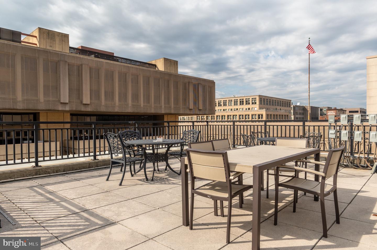 915 E ST NW #1103, WASHINGTON, District Of Columbia 20004, 1 Bedroom Bedrooms, ,1 BathroomBathrooms,Residential,For sale,915 E ST NW #1103,DCDC2205758 MLS # DCDC2205758