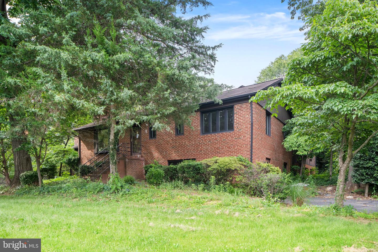 11712 BRIGGS CT, FAIRFAX, Virginia 22030, 4 Bedrooms Bedrooms, ,2 BathroomsBathrooms,Residential,For sale,11712 BRIGGS CT,VAFX2247732 MLS # VAFX2247732