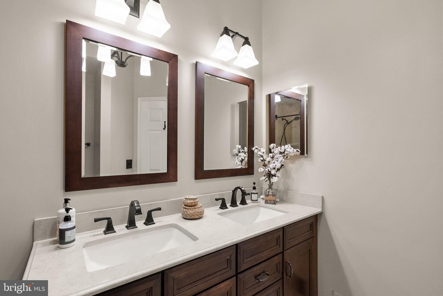 6498 MILVA LN, SPRINGFIELD, Virginia 22150, 3 Bedrooms Bedrooms, ,2 BathroomsBathrooms,Residential,For sale,6498 MILVA LN,VAFX2247982 MLS # VAFX2247982